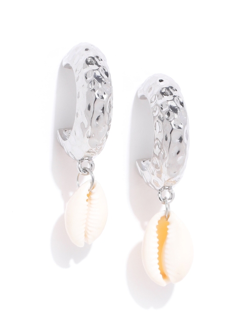 

Bellofox Silver-Toned & Off-White Textured Cowry Circular Half Hoop Earrings