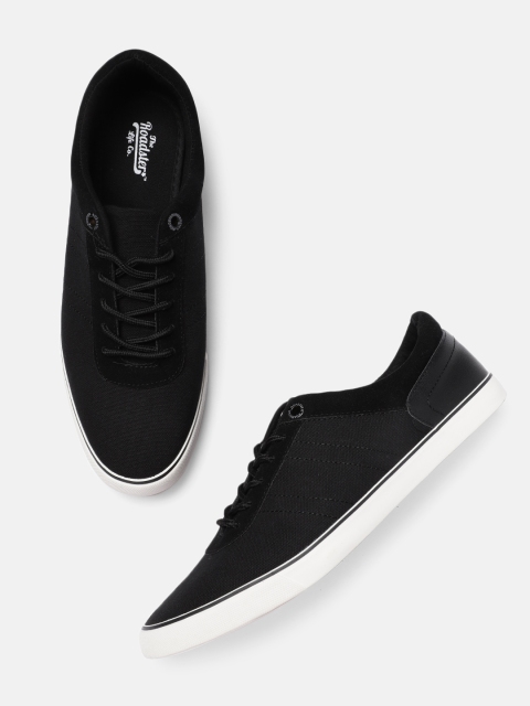 

Roadster Men Black Solid Lace-Up Sneakers