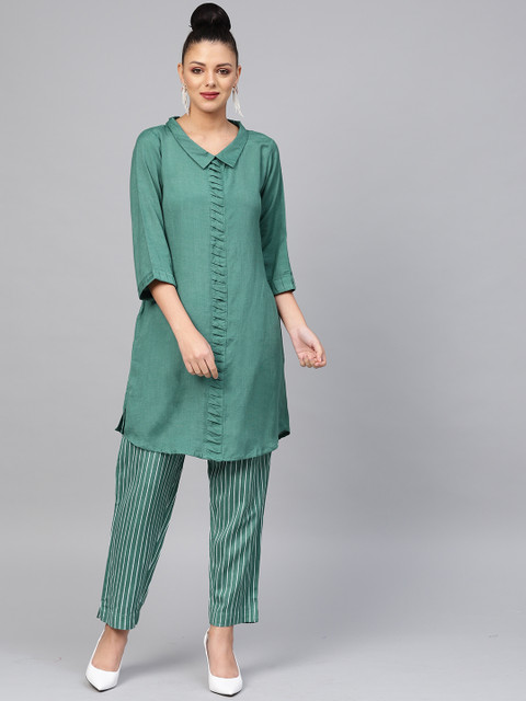 

Ishin Women Green & White Solid Kurta with Trousers