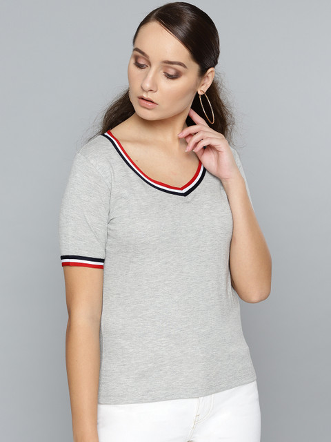 

VividArtsy Women Grey Melange Solid V-Neck T-shirt
