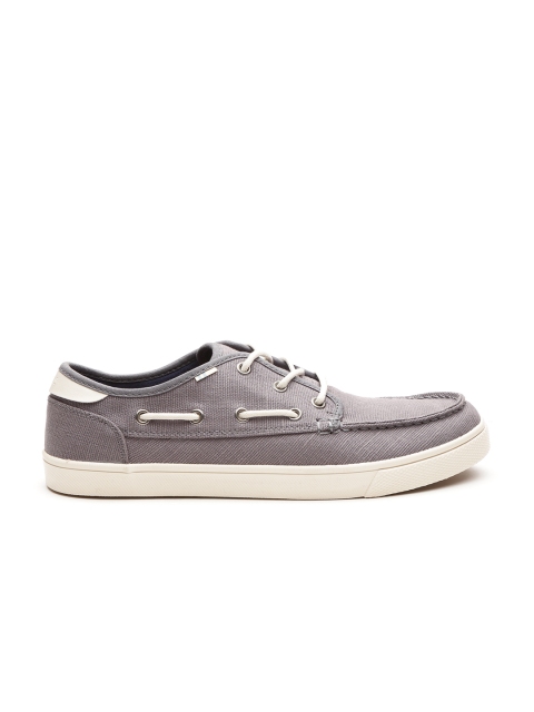

TOMS Men Grey Solid Boat Shoes