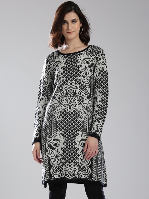 

W White & Black Winter A-Line Kurta