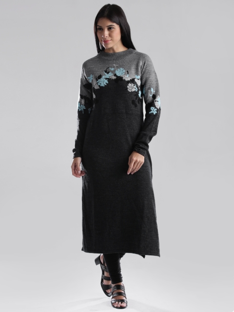 

W Grey Winter Kurta with Knitted Pattern