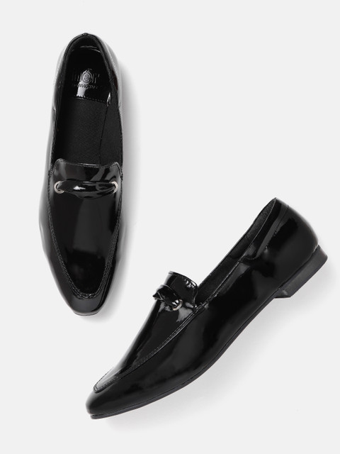 

her by invictus Women Black Cushioned Loafers
