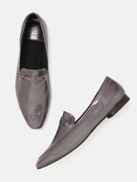 

her by invictus Women Gunmetal-Toned Cushioned Slip-Ons, Metallic