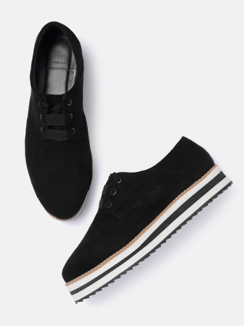 

her by invictus Women Black Flatform Derbys