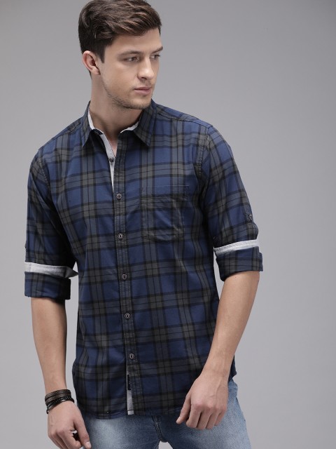

The Roadster Lifestyle Co Men Navy Blue & Olive Green Checked Casual Shirt