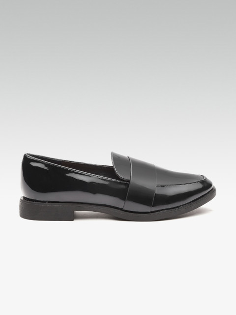 

DOROTHY PERKINS Women Navy Blue Loafers