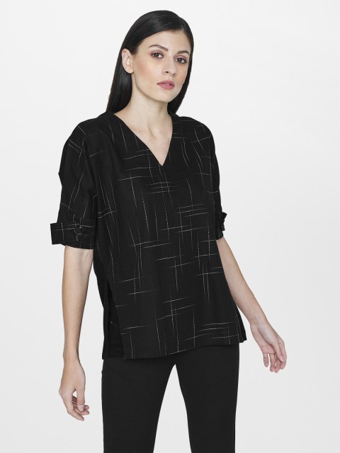

AND Women Black & White Printed Top