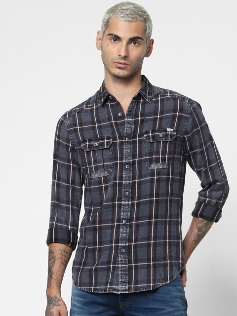 

Jack & Jones Men Navy Blue & Black Comfort Fit Checked Casual Shirt