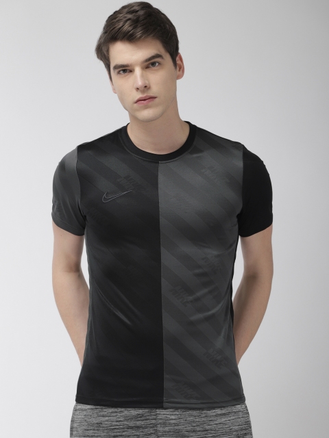 

Nike Men Black & Charcoal Grey Colourblocked Dri-FIT ACDMY AOP Round Neck T-shirt