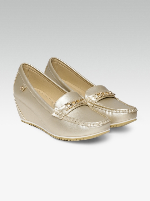 

Carlton London Women Gold-Toned Solid Pumps