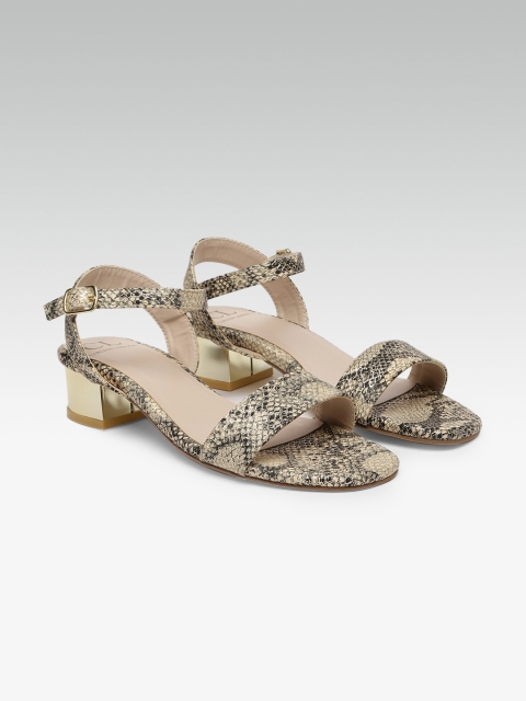 

Carlton London Women Black & Beige Textured Sandals