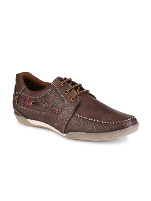 

Mactree Men Brown Casual Shoes