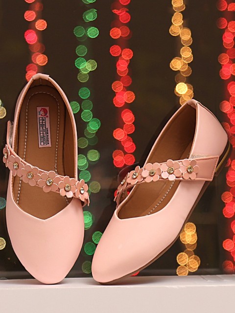 

DChica Girls Pink Solid Ballerinas