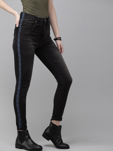 

Roadster Women Black Skinny Fit High-Rise Mildly Distressed Stretchable Jeans