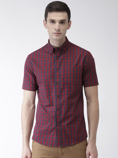 

Marks & Spencer Men Maroon & Navy Blue Checked Casual Shirt