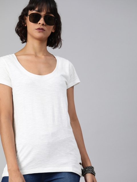 

Roadster Women White Solid Round Neck T-shirt