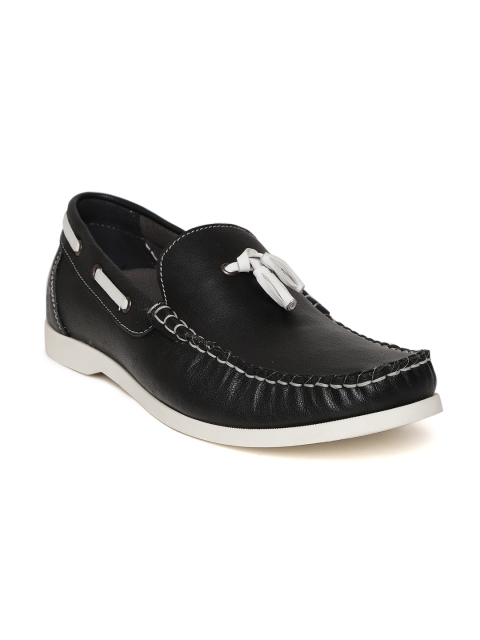 

LEO CLAWS Men Black Leather Tasselled Loafers