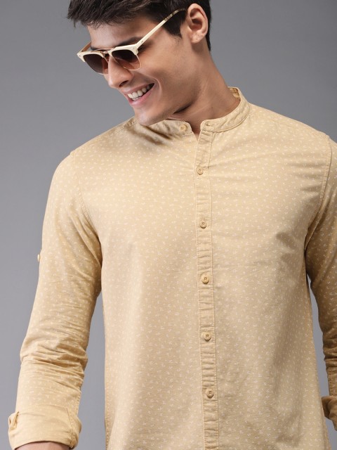 

HERE&NOW Men Beige & White Slim Fit Printed Casual Shirt