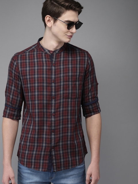 

HERE&NOW Men Maroon & Navy Blue Slim Fit Checked Casual Shirt