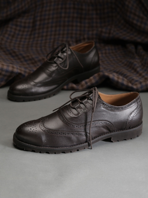 

INVICTUS Men Coffee Brown Soild Gel Comfort Formal Brogues