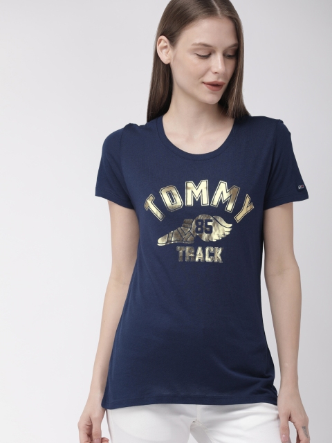 

Tommy Hilfiger Women Navy Blue & Gold-Coloured Printed Round Neck T-shirt