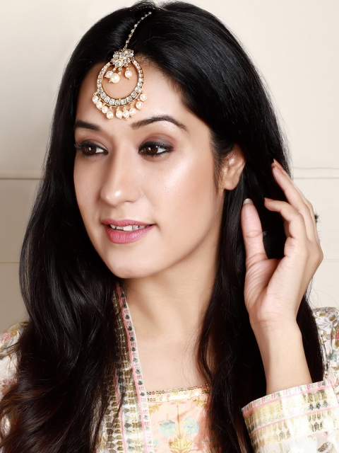 

Rubans Women Gold Plated Handcrafted Kundan Studded Maang Tikka