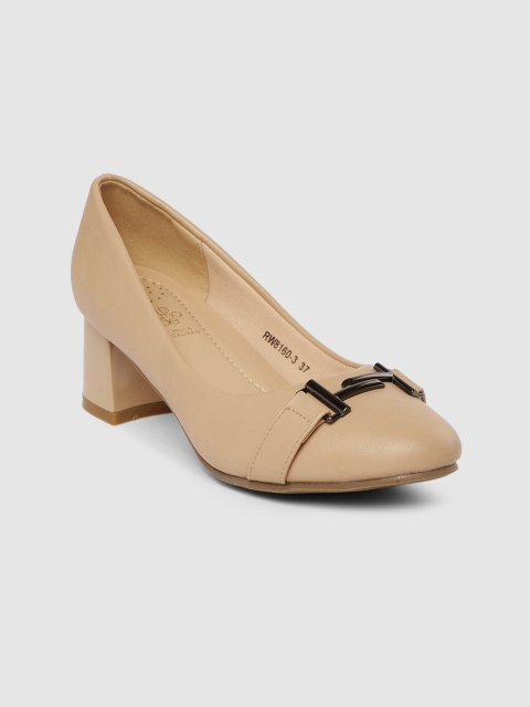 

Tresmode Women Beige Solid Pumps