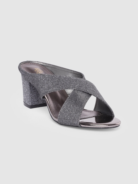 

Tresmode Women Silver-Toned Solid Sandals