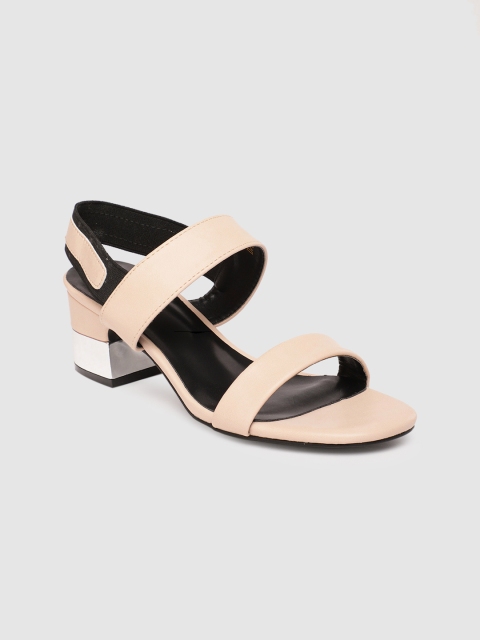 

Tresmode Women Beige Solid Sandals
