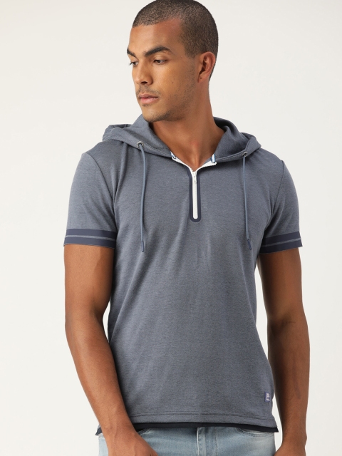 

United Colors of Benetton Men Navy Blue Solid Hooded T-shirt
