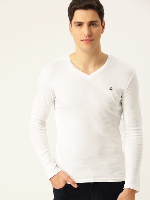 

United Colors of Benetton Men White Solid V-Neck T-shirt