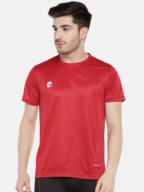 

Omtex Men Red Solid Round Neck T-shirt