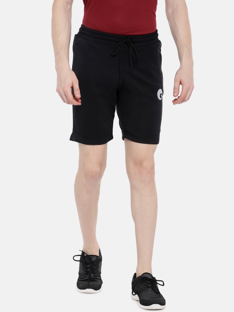 

Omtex Men Black Solid Regular Fit Sports Shorts