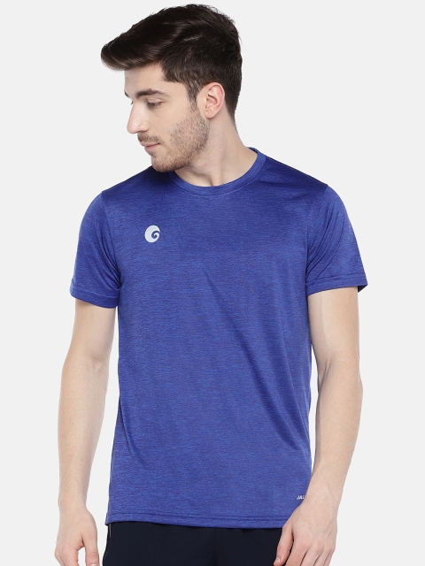 

Omtex Men Blue Solid Round Neck T-shirt