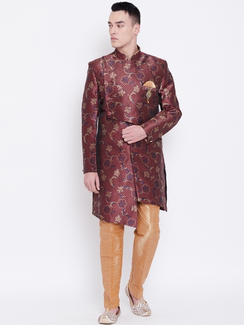 

SG RAJASAHAB Men Maroon Woven Design Sherwani with Trousers