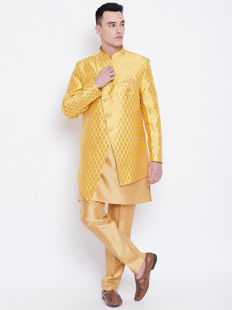 

SG RAJASAHAB Men Beige Solid Kurta with Trousers & Jacket