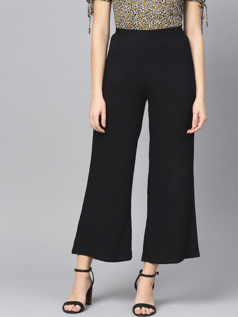 

Ives Women Black Solid Cropped Straight Palazzos