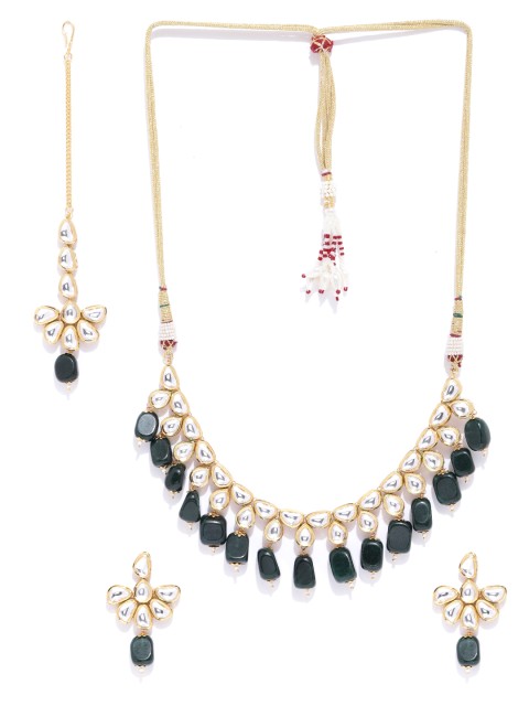 

Melani Borsa Green Gold-Plated Handcrafted Kundan-Studded Jewellery Set