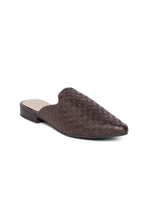 

TRENDS & TRADES Women Brown Textured Mules
