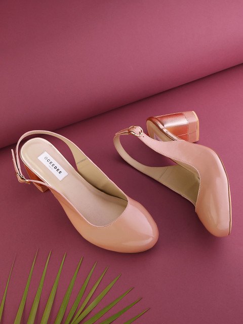 

OCEEDEE Women Pink Solid Pumps