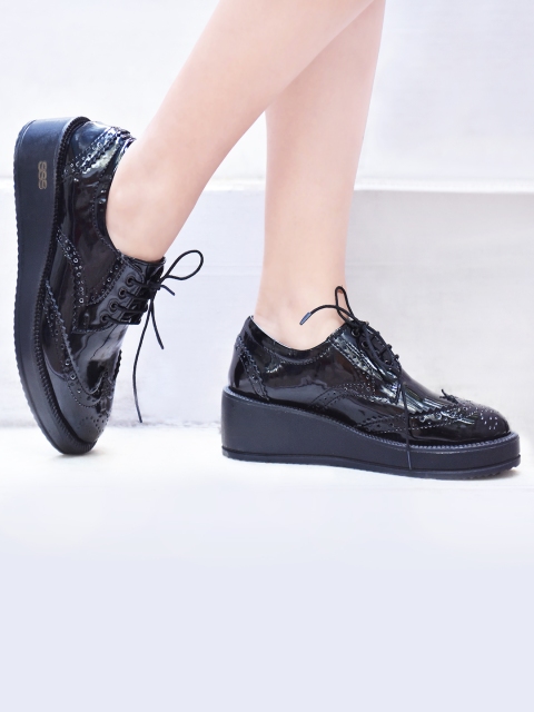 

Street Style Store Women Black Wedge Brogues