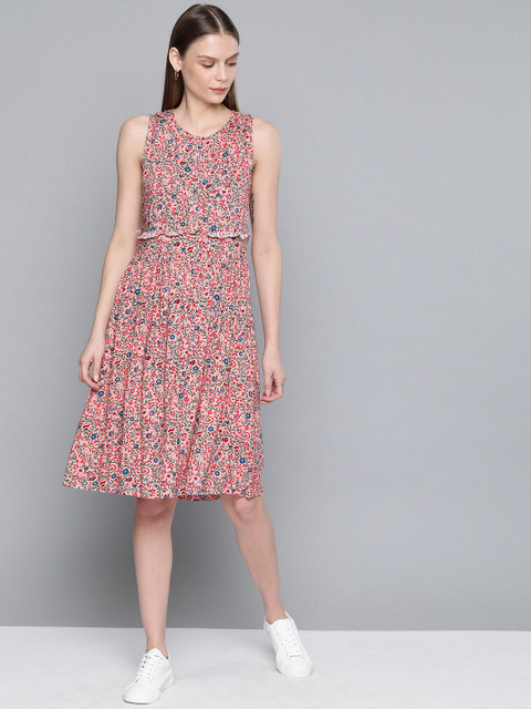 

Chemistry Women Pink & Green Floral Printed Fit and Flare Dress
