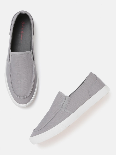 

Mast & Harbour Men Grey Solid Slip-On Sneakers