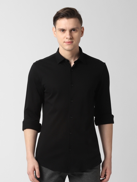 

Peter England Casuals Men Black Solid Slim Fit Casual Shirt