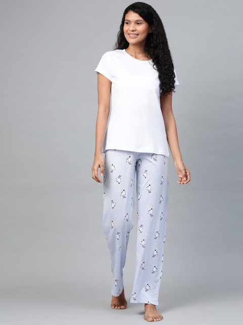 

Marks & Spencer Women White & Blue Solid Night Suit