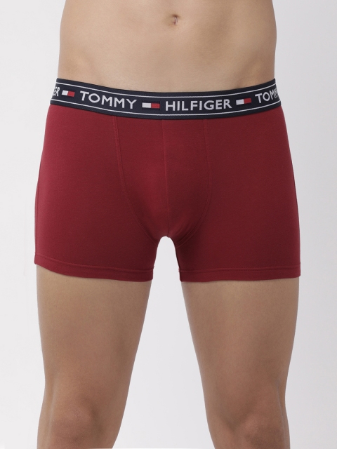

Tommy Hilfiger Men Maroon Solid Trunks A9AB4145