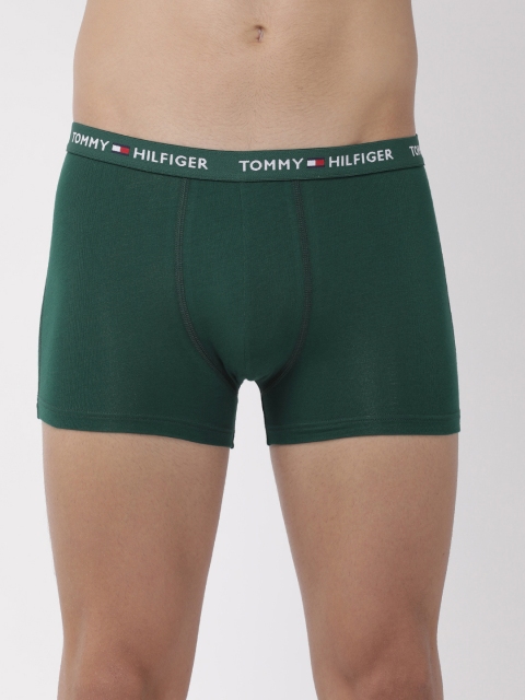 

Tommy Hilfiger Men Green Solid Trunks A9AB4187