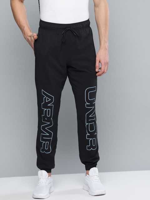 

UNDER ARMOUR Men Black Baseline Woven Solid Basketball Joggers